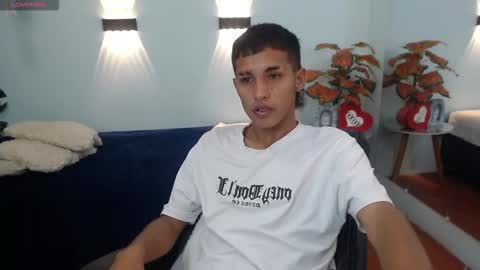 Snapshot of liamblack16 chatting on October 14, 2025, 1:01 pm LiamBlack16 online show from October 14, 2025, 1:01 pm