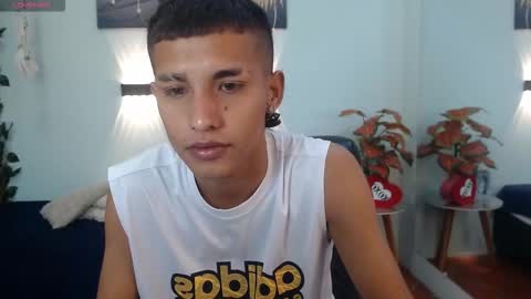 Snapshot of liamblack16 chatting on October 26, 2025, 1:17 pm LiamBlack16 online show from October 26, 2025, 1:17 pm