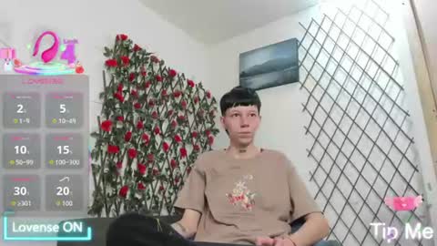 Snapshot of liambrown09 chatting on June 16, 2026, 7:49 pm Liam online show from June 16, 2026, 7:49 pm