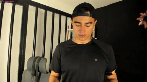Snapshot of liamdeep_ chatting on September 19, 2025, 1:51 am LiamDeep online show from September 19, 2025, 1:51 am