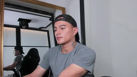 Snapshot of liamdeep_ chatting on October 2, 2025, 6:26 pm LiamDeep online show from October 2, 2025, 6:26 pm
