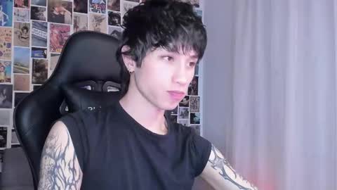 Liam online show from March 6, 2025, 6:30 am