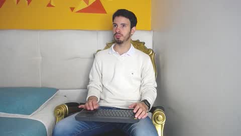 LiamLuxe online show from October 16, 2025, 1:12 pm