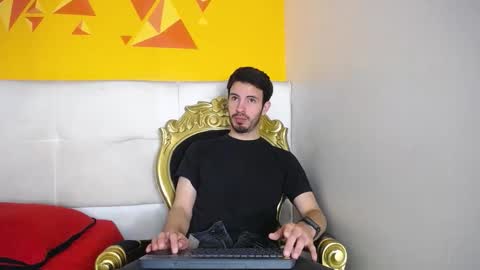 LiamLuxe online show from October 17, 2025, 1:25 pm