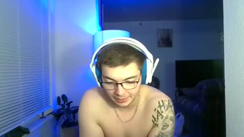 Snapshot of liamnotsonormal chatting on December 23, 2024, 2:45 am LiamNotSoNormal online show from December 23, 2024, 2:45 am