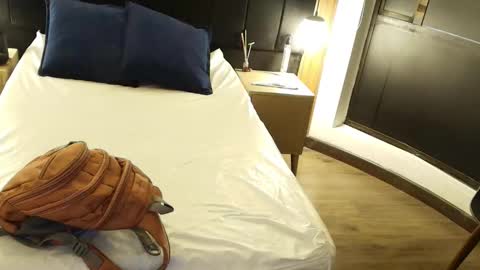 L I A M O N R O E online show from March 23, 2026, 12:09 pm