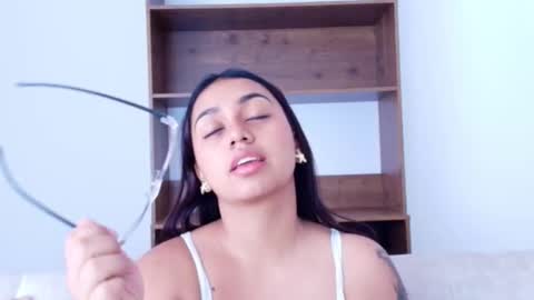 Lia online show from October 13, 2025, 1:55 pm