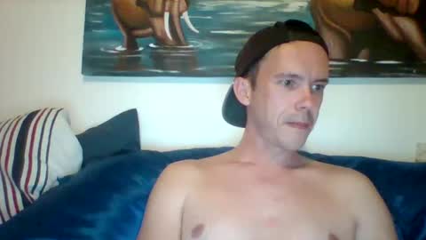 LiamRose online show from January 18, 2026, 7:06 pm