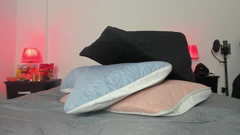 liamtrevor online show from November 9, 2025, 4:49 pm