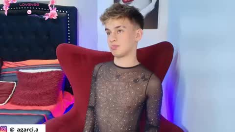 Snapshot of liamwild20 chatting on September 25, 2025, 4:49 am liam online show from September 25, 2025, 4:49 am