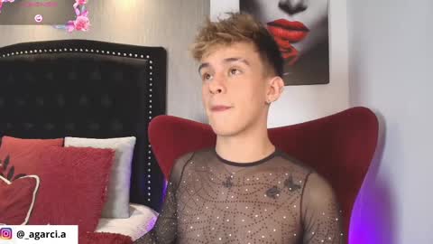 Snapshot of liamwild20 chatting on October 3, 2025, 4:53 am liam online show from October 3, 2025, 4:53 am