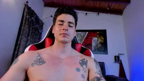 Snapshot of liamwyatt_ chatting on February 27, 2025, 8:06 am liamwyatt_ online show from February 27, 2025, 8:06 am