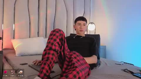 lian_cameron online show from June 25, 2026, 4:12 am