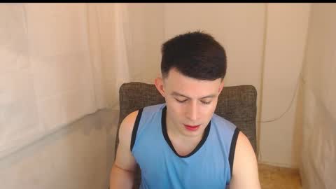 lian_eathan online show from January 5, 2026, 7:50 pm