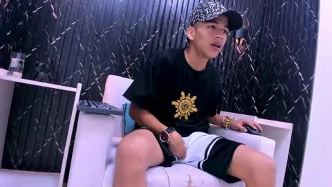 Snapshot of lian_jacob chatting on April 25, 2026, 9:23 pm Lian Jacob online show from April 25, 2026, 9:23 pm