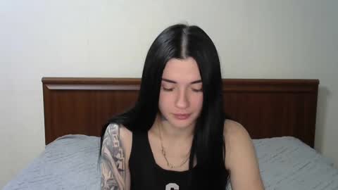 liana_diva online show from February 19, 2025, 10:53 pm