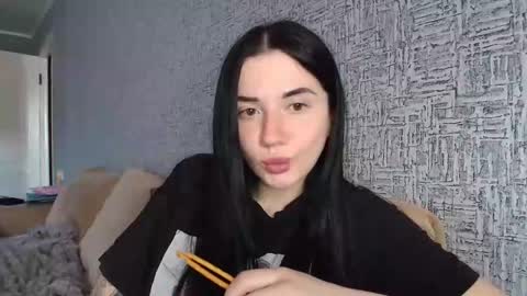 liana_diva online show from March 22, 2026, 11:13 am