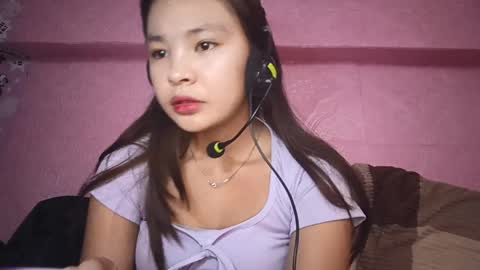 Snapshot of lianadeschomp chatting on May 22, 2026, 11:32 pm Diana online show from May 22, 2026, 11:32 pm