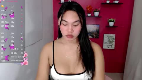 Snapshot of liane_mei chatting on April 27, 2026, 3:04 am Liane online show from April 27, 2026, 3:04 am