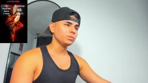 lianfox_ online show from June 3, 2026, 12:19 pm