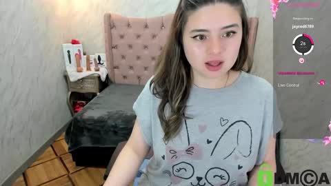 Snapshot of lianngrace chatting on March 1, 2025, 2:02 pm Grace online show from March 1, 2025, 2:02 pm