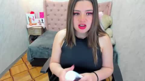 Snapshot of lianngrace chatting on October 18, 2025, 12:39 pm Grace online show from October 18, 2025, 12:39 pm