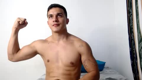 Snapshot of lianstonne chatting on February 11, 2026, 10:48 pm Liamstonne online show from February 11, 2026, 10:48 pm