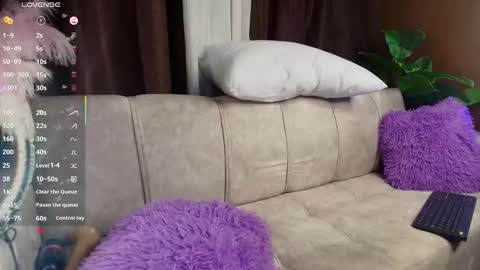 LIA online show from November 4, 2025, 7:18 am