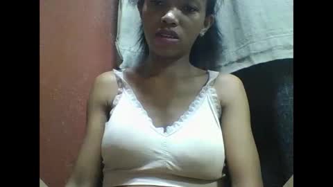 liaraisha online show from December 5, 2025, 4:21 am