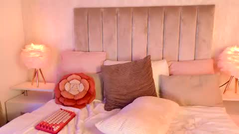 Liora online show from June 23, 2026, 10:41 pm