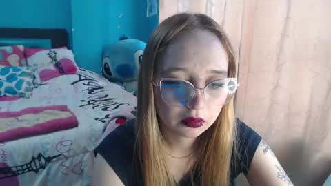 Lia Roberts online show from February 14, 2025, 12:03 pm