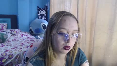 Lia Roberts online show from March 4, 2025, 6:50 pm