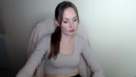 Snapshot of liasais_ chatting on April 22, 2026, 1:01 pm Lia online show from April 22, 2026, 1:01 pm