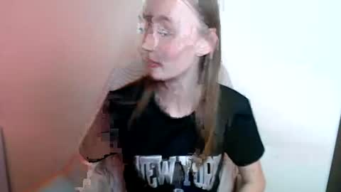 Snapshot of liasais_ chatting on July 4, 2026, 12:55 pm Lia online show from July 4, 2026, 12:55 pm