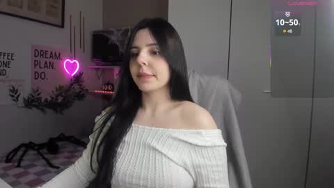 Snapshot of liawoow chatting on November 10, 2025, 8:24 am Lia online show from November 10, 2025, 8:24 am