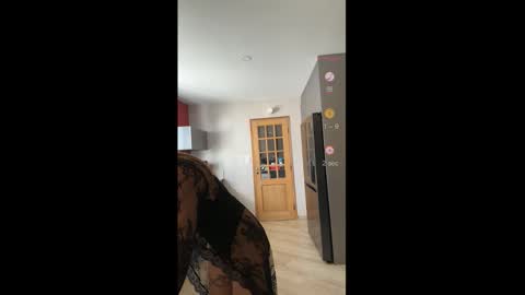 Snapshot of lib_ertine32 chatting on November 18, 2025, 10:31 am Lib ertine32 online show from November 18, 2025, 10:31 am