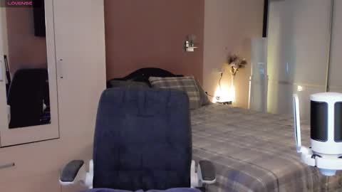 Snapshot of libby_nora chatting on November 21, 2025, 9:08 am Libby online show from November 21, 2025, 9:08 am