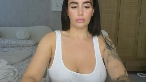 Snapshot of libbyloveheartx chatting on October 14, 2025, 8:59 am Libby online show from October 14, 2025, 8:59 am