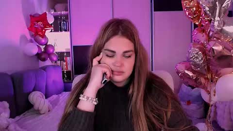 libra_mia online show from October 29, 2025, 7:15 pm