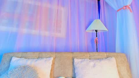 Valentina Hall online show from May 4, 2026, 11:39 am