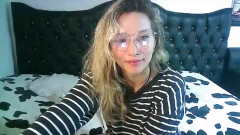 licethf00x online show from September 18, 2025, 8:00 pm