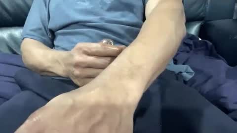 lickerdown1 online show from February 3, 2026, 8:41 am