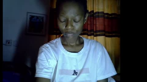 lickmefuckmex online show from April 5, 2026, 8:22 am