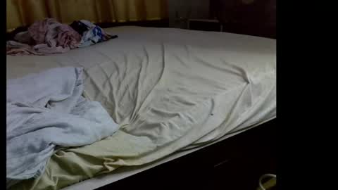 lickmefuckmex online show from April 13, 2026, 9:59 am