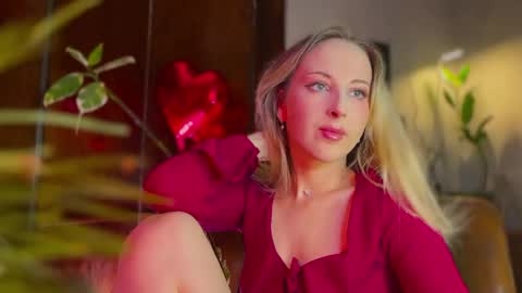 Snapshot of lierie chatting on February 16, 2026, 6:59 pm its my birthday today so im offline but id be so happy if you felt like sending me a birthday love while im away online show from February 16, 2026, 6:59 pm