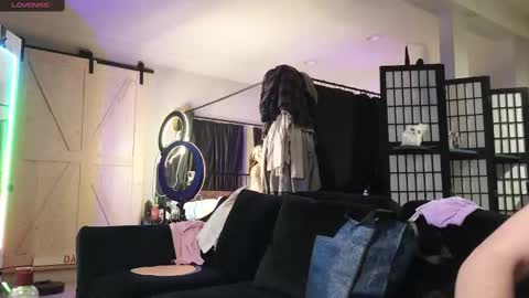 Snapshot of light_bringer_studios chatting on March 1, 2025, 2:59 am Light Bringer Studios online show from March 1, 2025, 2:59 am