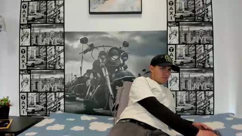 light_haze475096 online show from October 22, 2025, 3:34 pm