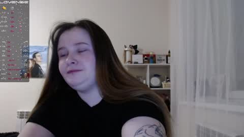 light_lunaa online show from February 8, 2025, 3:42 pm