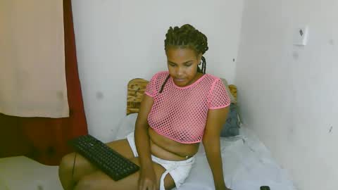 Snapshot of lightskin_maria chatting on June 4, 2026, 4:13 pm Maria online show from June 4, 2026, 4:13 pm