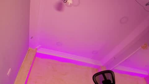 Snapshot of liiamhudson_ chatting on February 12, 2025, 7:23 am L I I A M online show from February 12, 2025, 7:23 am